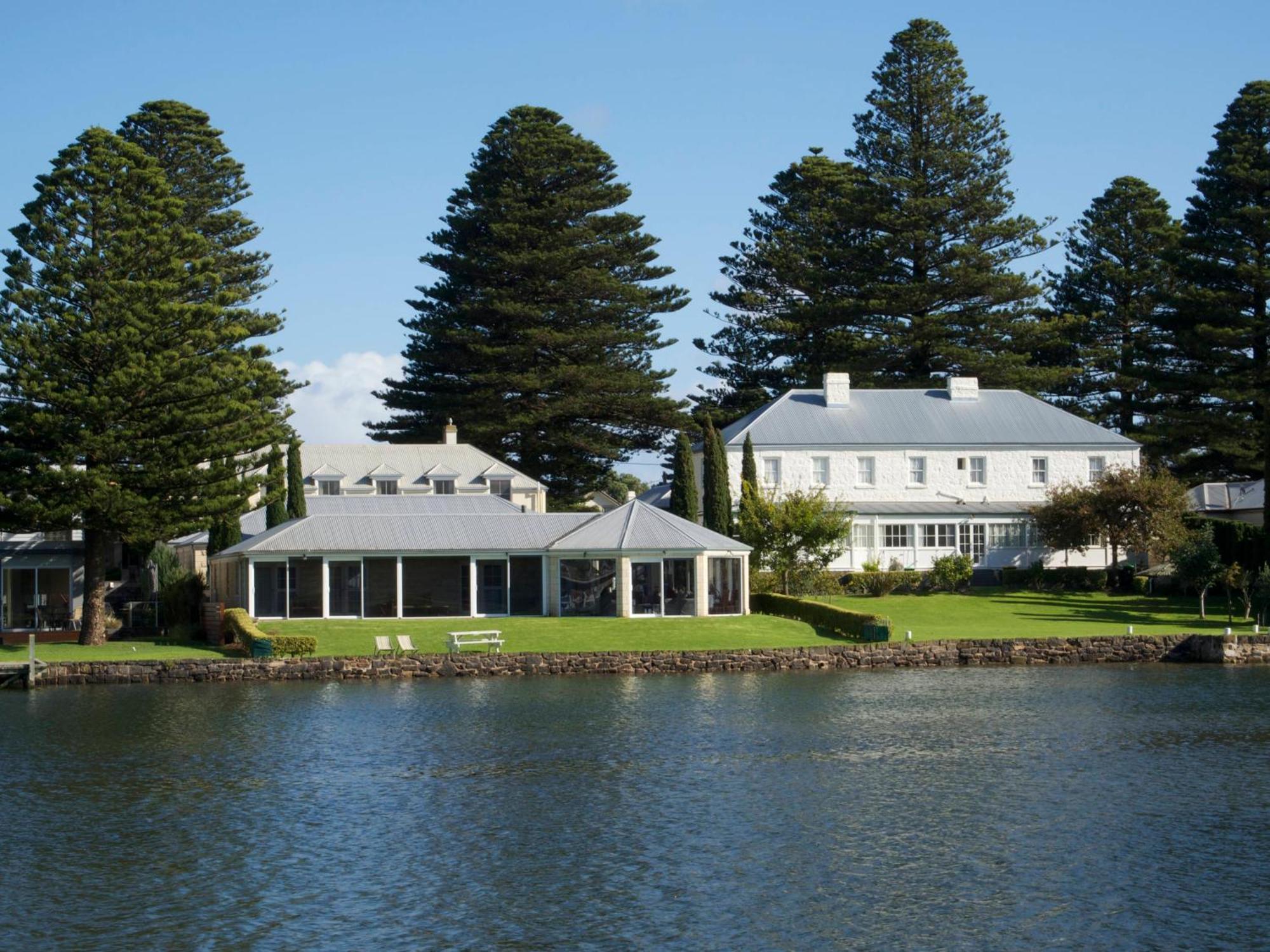 Aparthotel Douglas Riverside Port Fairy Exterior foto