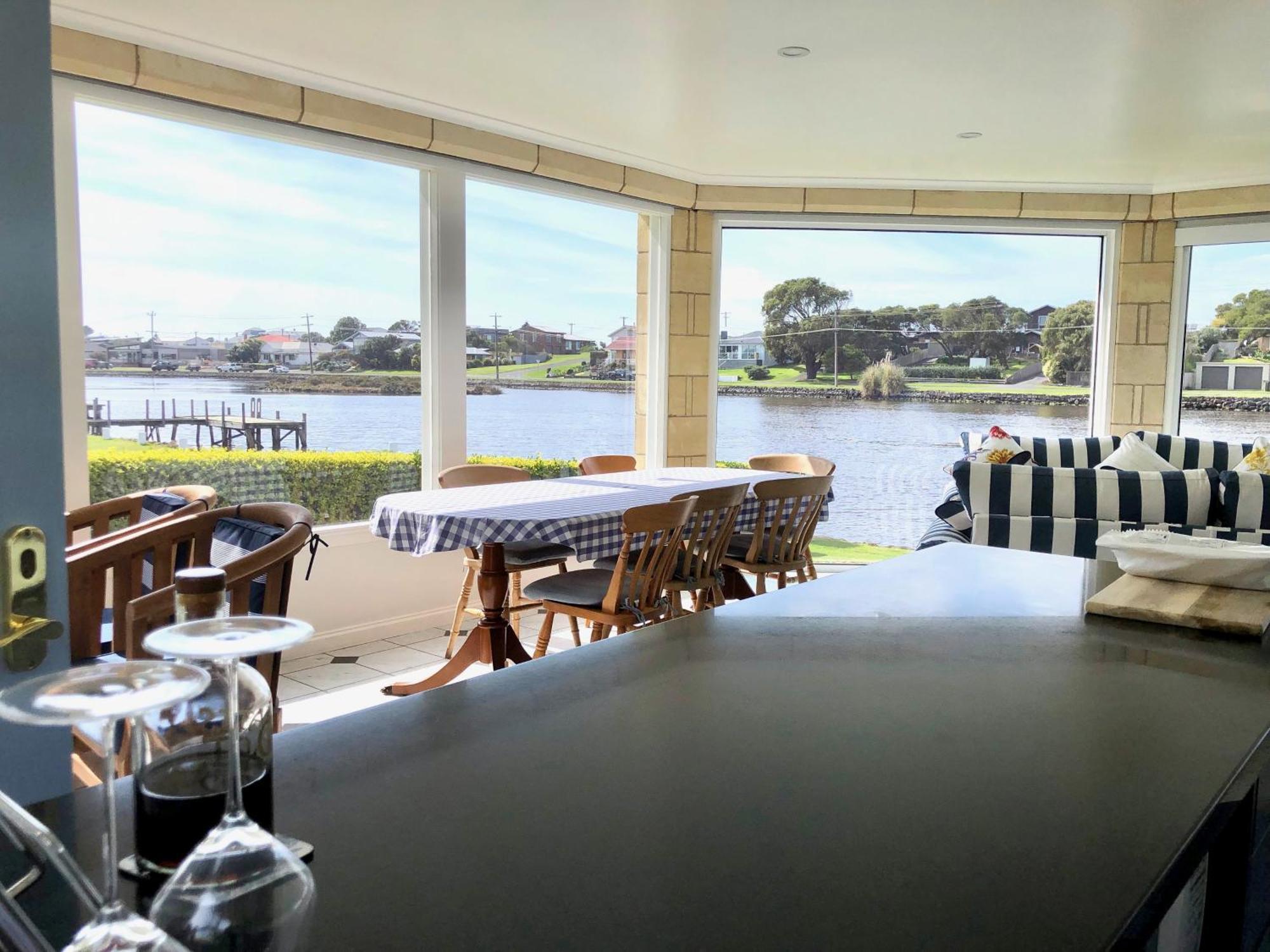 Aparthotel Douglas Riverside Port Fairy Exterior foto