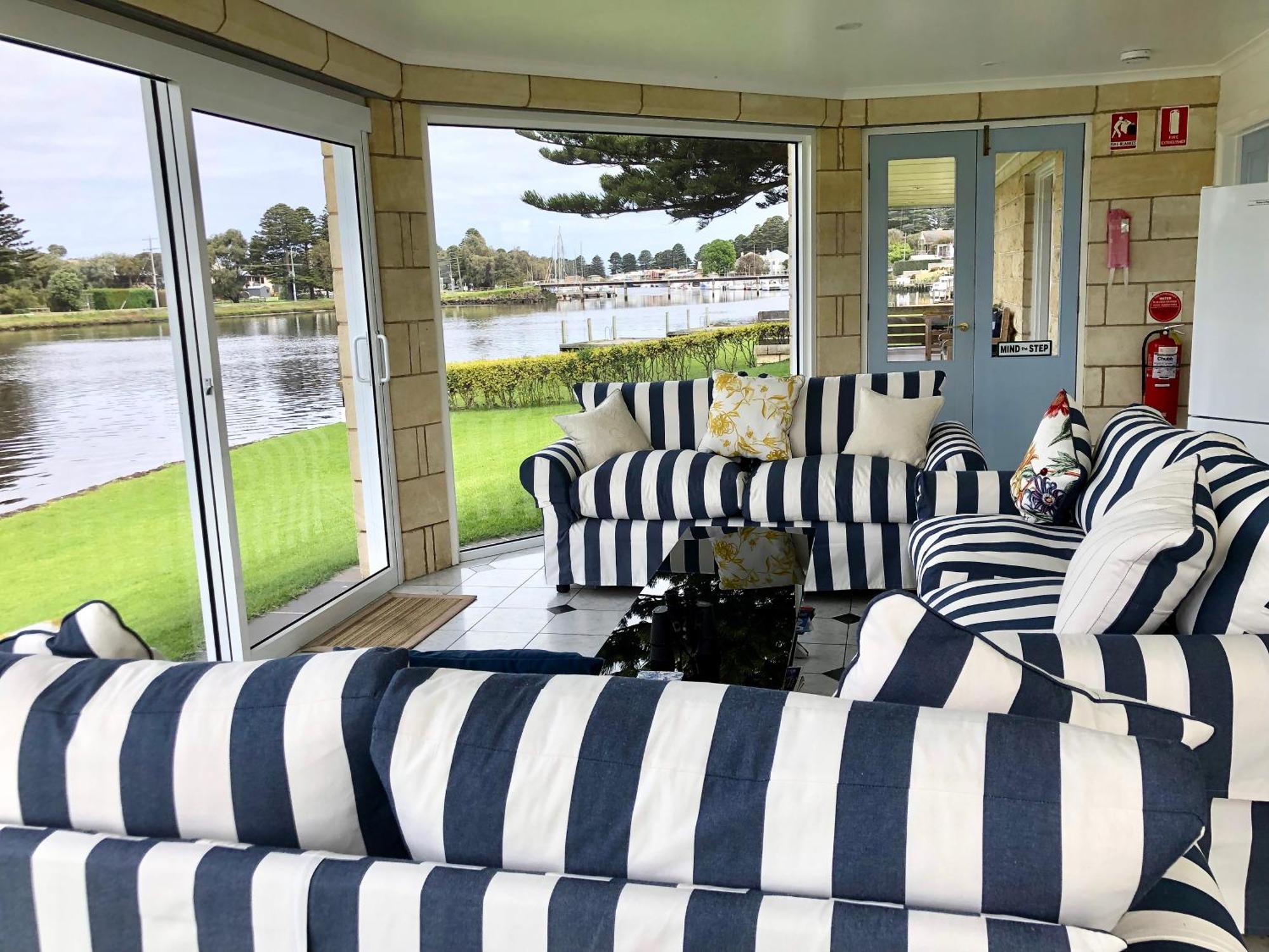 Aparthotel Douglas Riverside Port Fairy Exterior foto